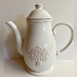 Vintage Hen-Feathers teapot with lovely pear tree design on both sides.